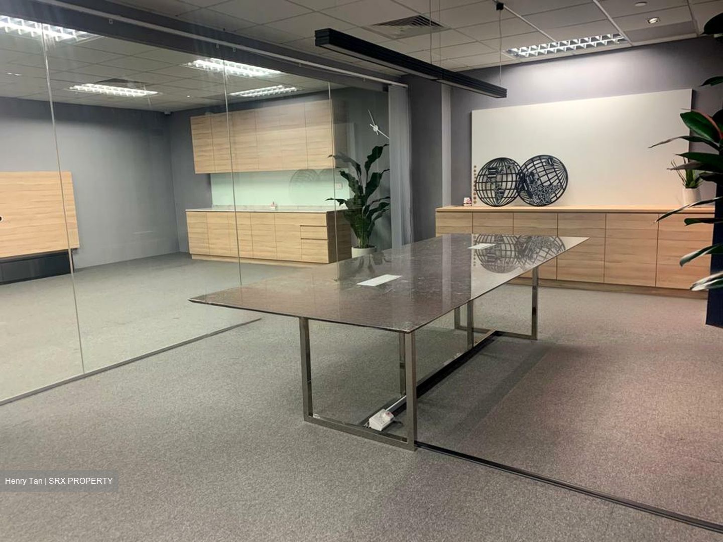 111 Somerset (D9), Office #584318041